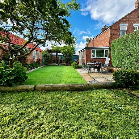Luxury Isla Cottages, Bourne! Dog-Friendly, Countryside Views, Garden, Parking, 5Mins Pubs - Family Holiday Eksteriør billede